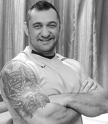 Лариков Роман - Персональный тренер тренажерного зала, тренер по смешанным единоборствам - Goldenmileclub fitness & spa